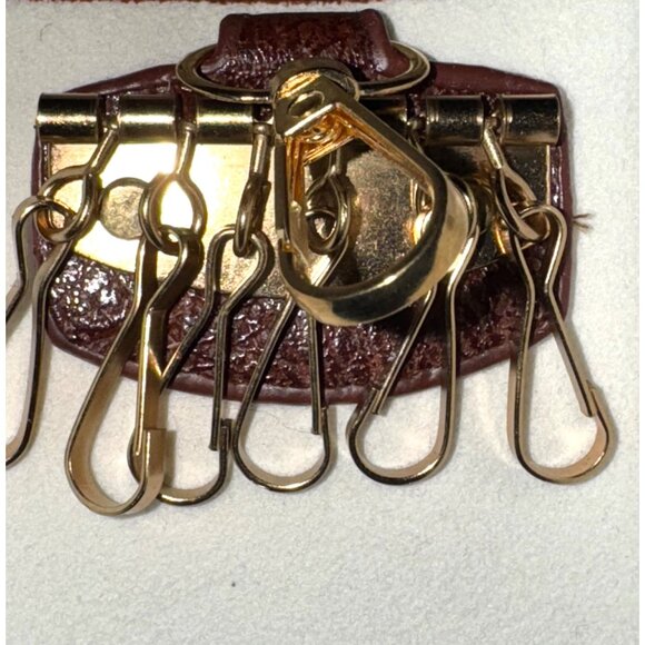 Brown Leather Key Holder With Gold Hardware & Snap Closure - Picture 5 of 6